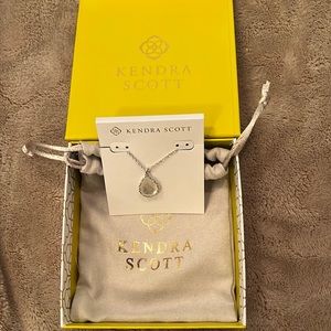 Kendra Scott silver necklace brand new never worn tags still on